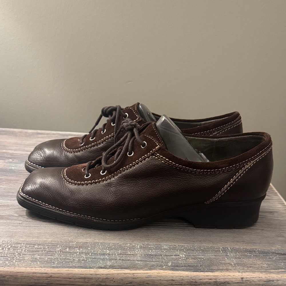 Dark Brown Leather Lace up Women's Oxford Shoes - Picture 4 of 10